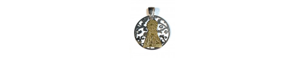 Medalla Virgen de los Desamparados plata de ley y diamante®. 25mm