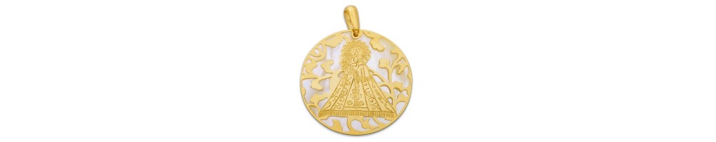 Medalla Virgen Monserrate plata de ley y nácar®. 40mm